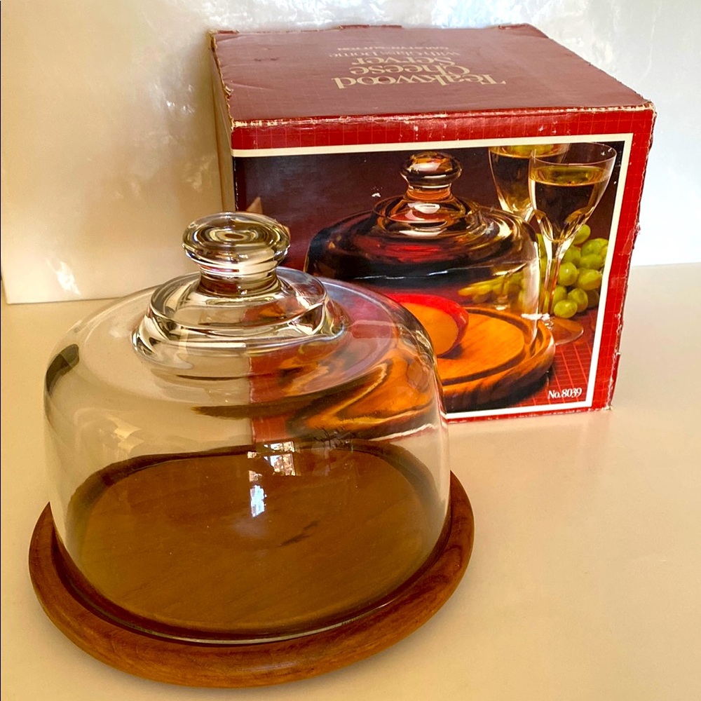 NEW Vintage 1982 Gailstyn-Sutton Towle Teakwood Cheese Server Glass Dome Box